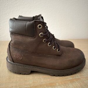 Timberland Kids Leather  Coffee Brown Embroidered‎ Classic Boots Size 2